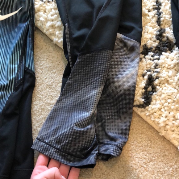 bundle of 3 pairs of nike pro capri leggings - Picture 3 of 3